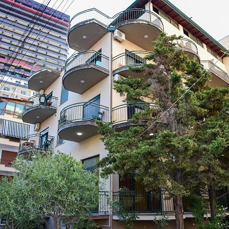 Koa Hotel Durrës Exterior foto