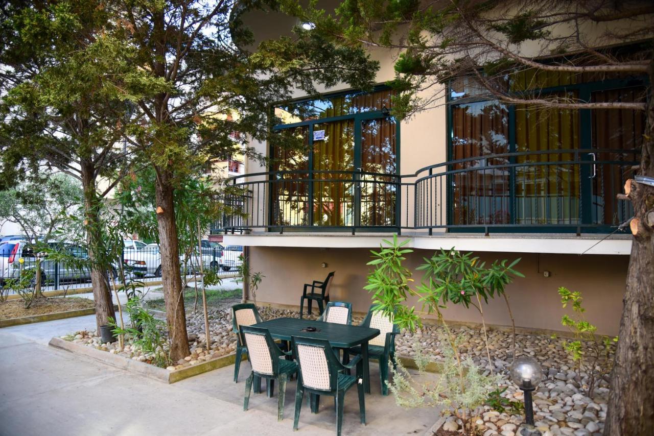 Koa Hotel Durrës Exterior foto